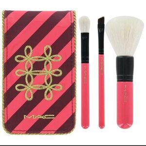 MAC Makeup Brush Set with Case